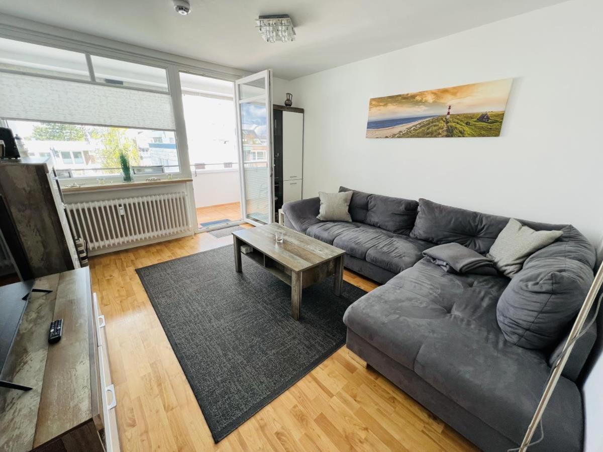 Hansastr. 1 W12 *